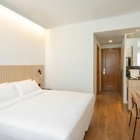 Galeones Affiliated By Melia 4* ויגו