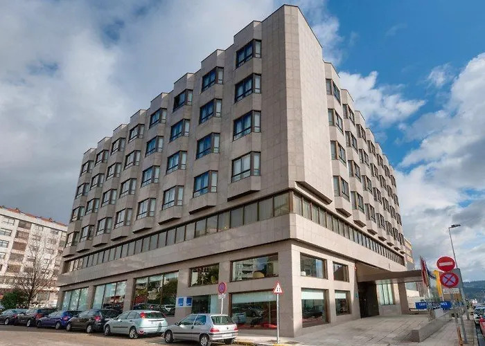 Galeones Affiliated By Melia Vigo